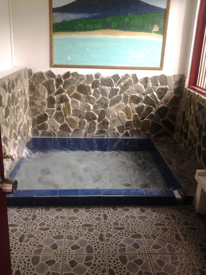 Makiling Onsen Hotel Los Banos  Exterior photo